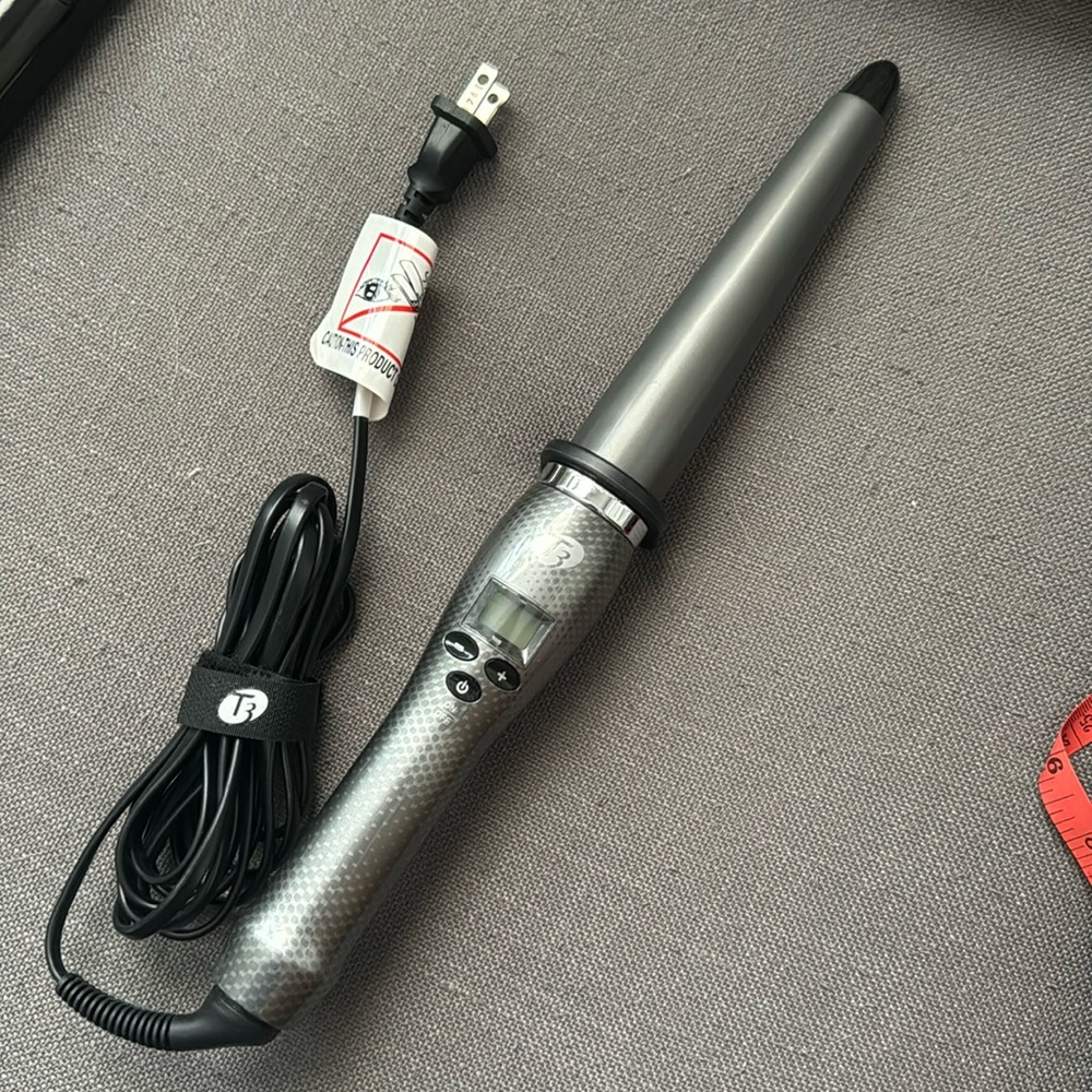 T3 graduated curling wand